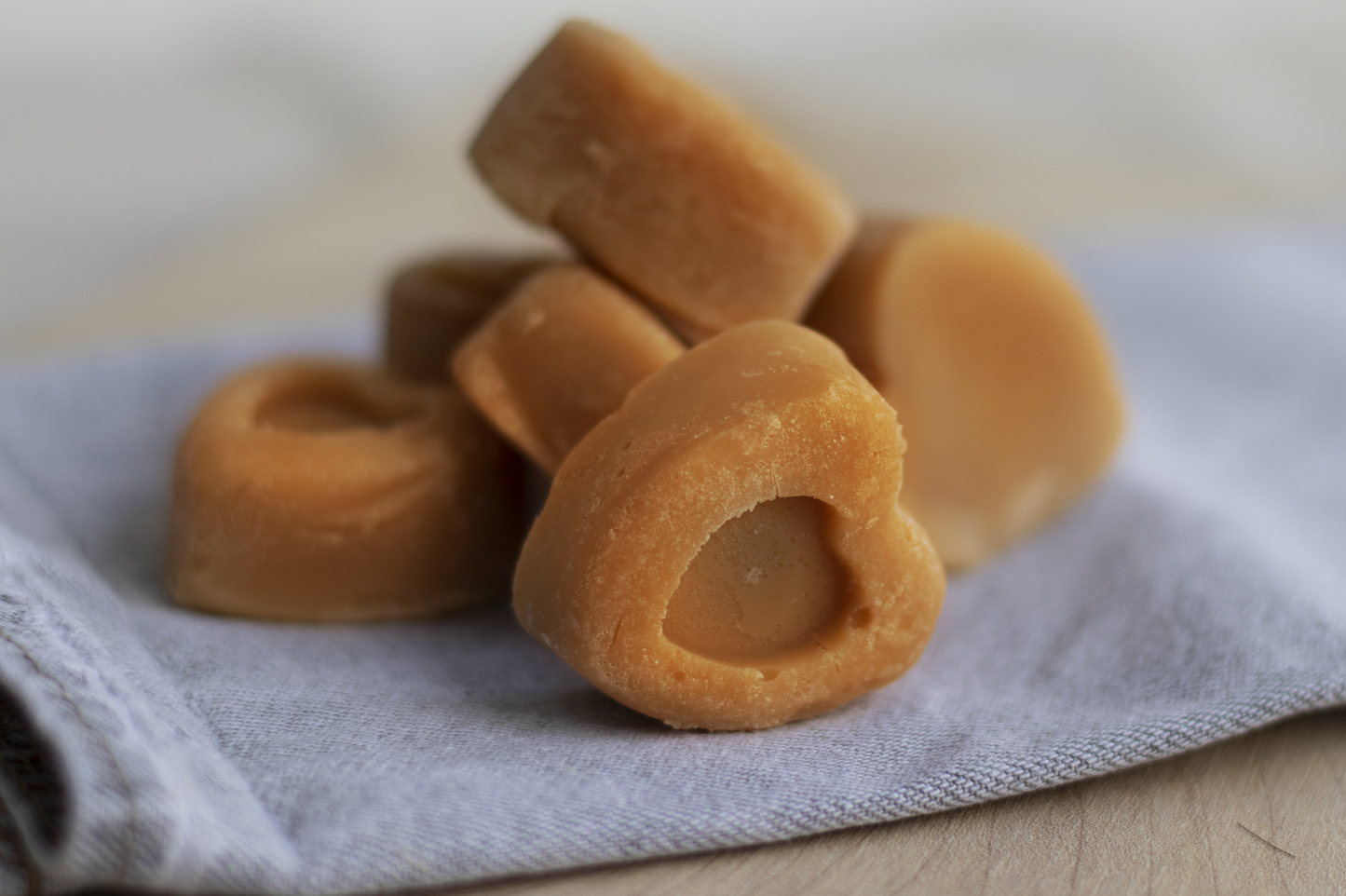 Caramel Fudge Bites (pack of 8pcs)